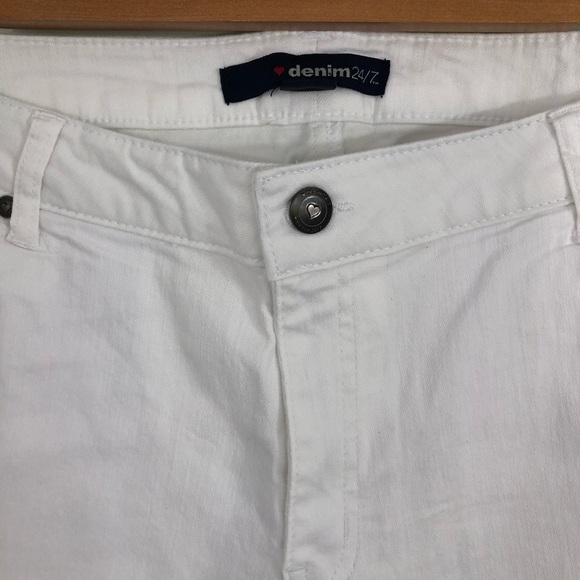 Denim 24/7 petite plus size straight denim jean - Picture 4 of 6